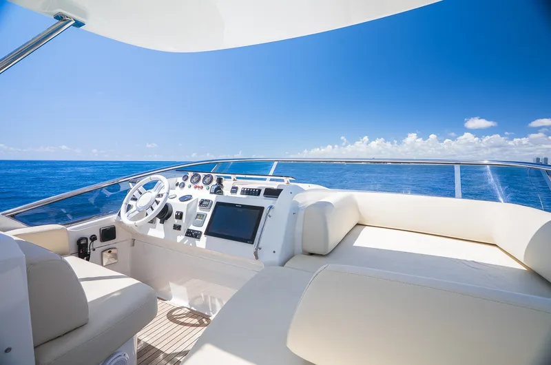 Slide: The Image of Azimut Fly 60 2014 - 40