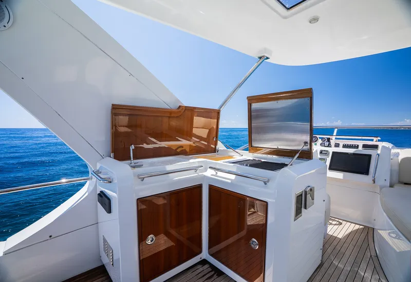 Slide: The Image of Azimut Fly 60 2014 - 37