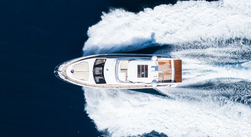 Slide: The Image of Azimut Fly 60 2014 - 12