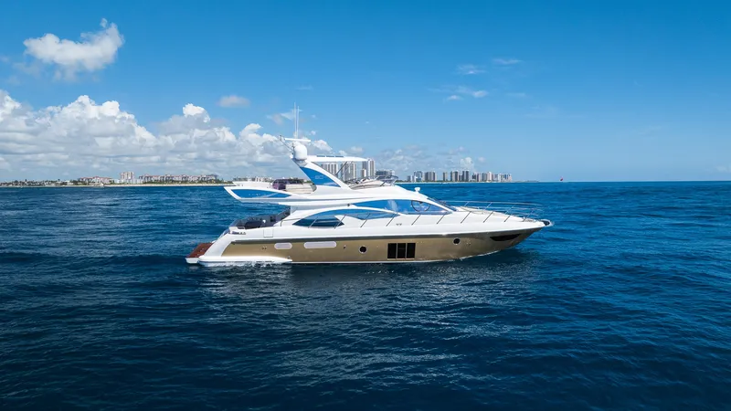 Slide: The Image of Azimut Fly 60 2014 - 15