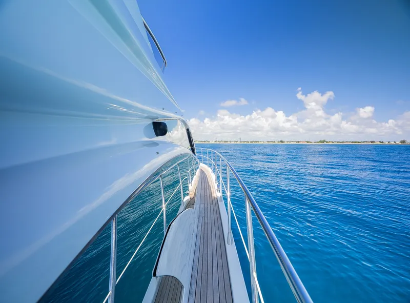 Slide: The Image of Azimut Fly 60 2014 - 28