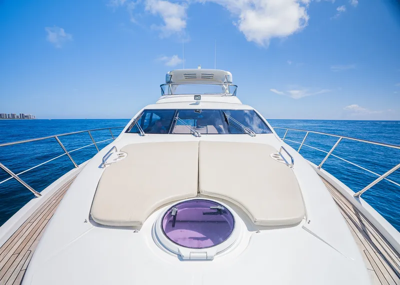 Slide: The Image of Azimut Fly 60 2014 - 30