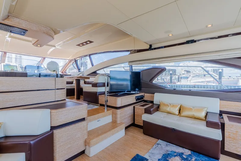 Slide: The Image of Azimut Fly 60 2014 - 44