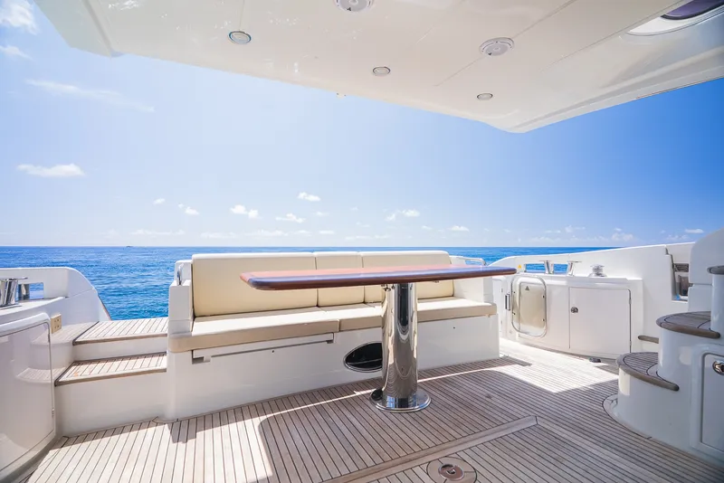 Slide: The Image of Azimut Fly 60 2014 - 25