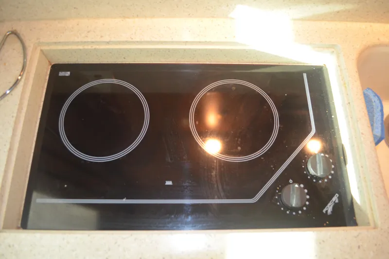 Slide: The Image of Cooktop - 30