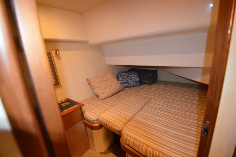 Slide: The Image of Guest stateroom berth - 34