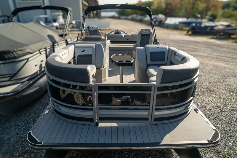 Slide: The Image of Starcraft SLS-3 Q DH - Tritoon 2026 - 5