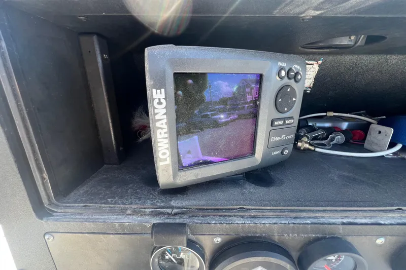 Slide: The Image of Lowrance Elite-5 DSI fishfinder on 1997 Boston Whaler Outrage 20 dashboard. - 8