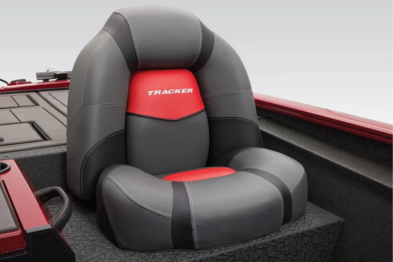 Slide: The Image of Tracker Savage 215 2026 - 35