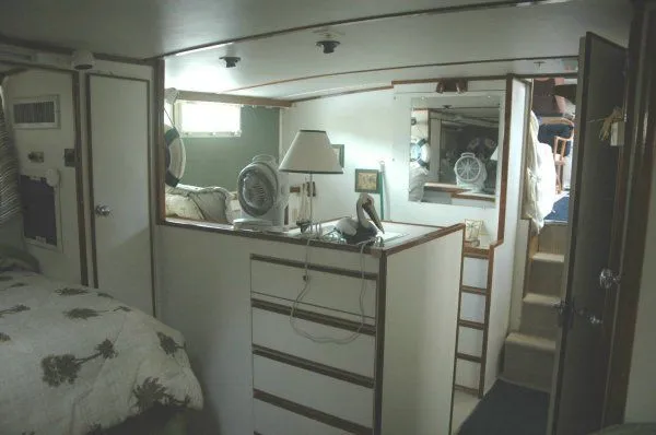 Slide: The Image of Photo 15 - 28