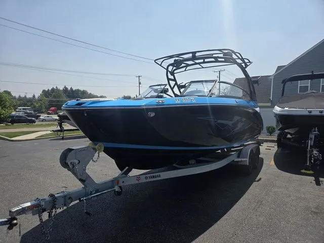 Slide: The Image of Yamaha 255XD 2021 - 2