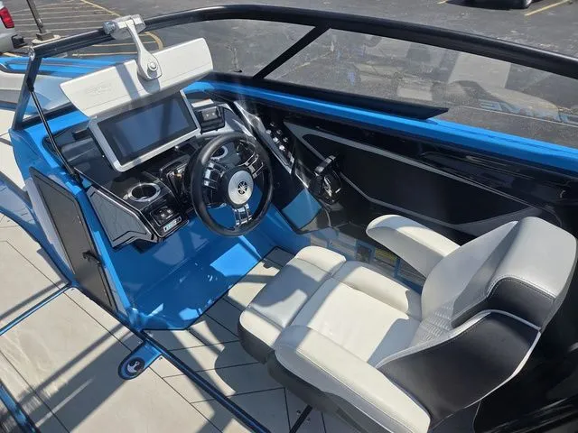 Slide: The Image of Yamaha 255XD 2021 - 23