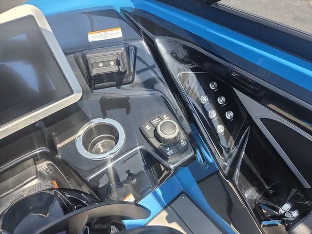 Slide: The Image of Yamaha 255XD 2021 - 26