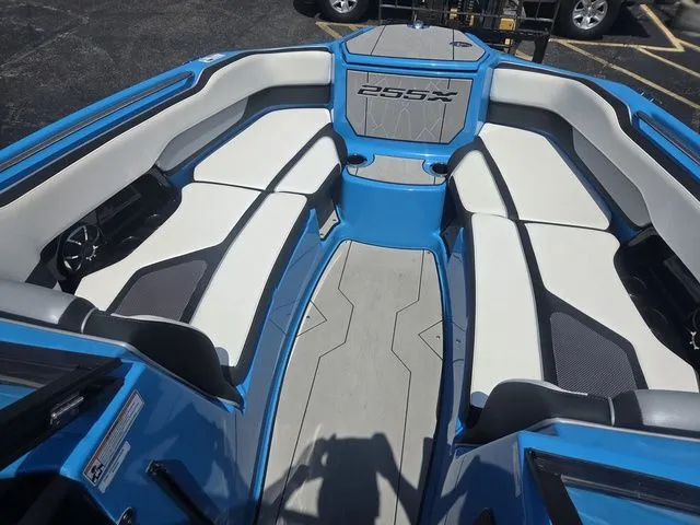 Slide: The Image of Yamaha 255XD 2021 - 31