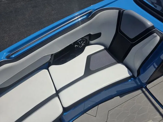 Slide: The Image of Yamaha 255XD 2021 - 33