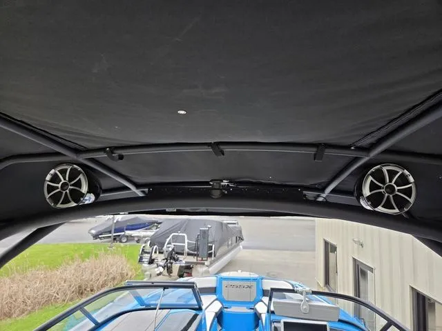 Slide: The Image of Yamaha 255XD 2021 - 42