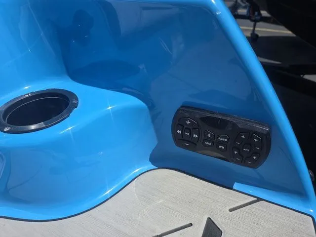 Slide: The Image of Yamaha 255XD 2021 - 7