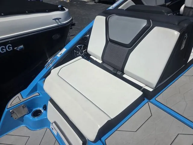 Slide: The Image of Yamaha 255XD 2021 - 9