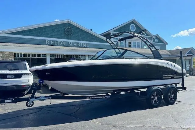 The Image of 2026 Chaparral 21 SSi boat on trailer at Reeds Marine dealership. - 0