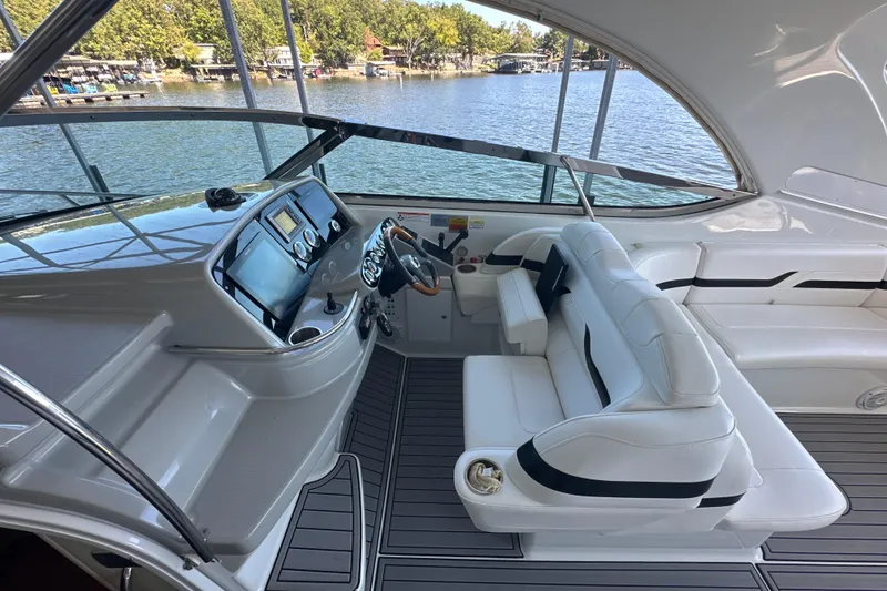 Slide: The Image of Raymarine display showing engine metrics for 2007 Formula 400 Super Sport boat. - 21