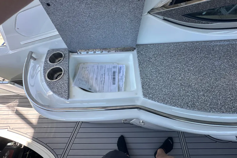 Slide: The Image of Control panel of a 2007 Formula 400 Super Sport boat with Lewmar thruster. - 25