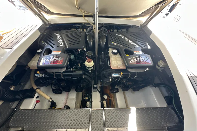Slide: The Image of 2007 Formula 400 Super Sport engine compartment with twin Mercury MerCruiser 496 engines. - 60