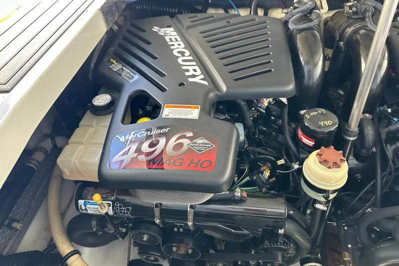 Slide: The Image of Engine of 2007 Formula 400 Super Sport with MerCruiser 496 MAG HO. - 61