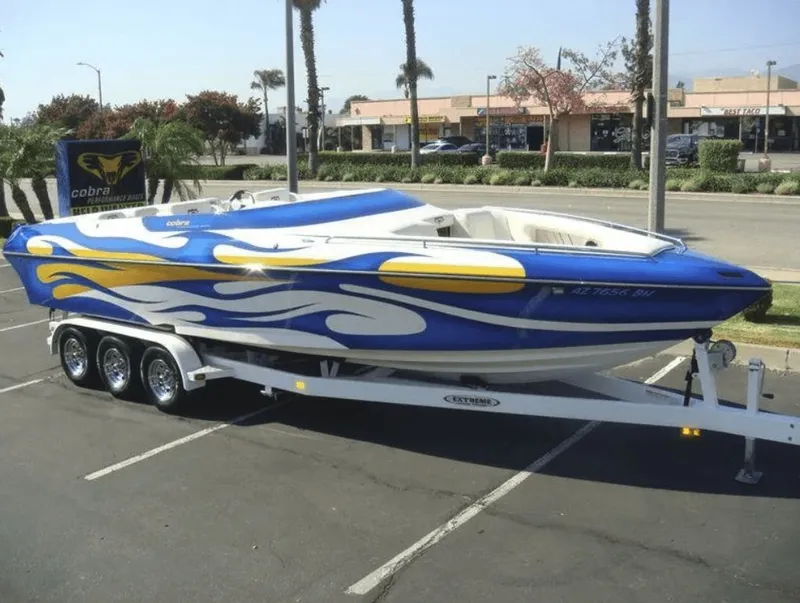 Slide: The Image of Cobra 206 Razor 2005 - 0