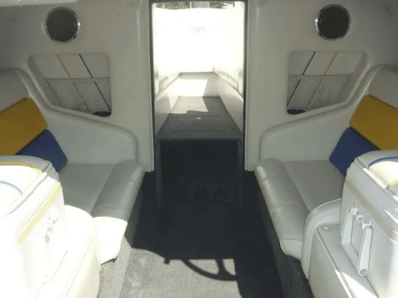 Slide: The Image of Cobra 206 Razor 2005 - 6