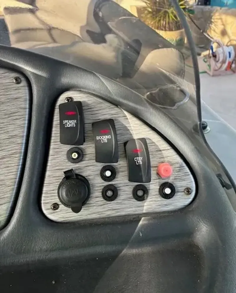 Slide: The Image of Veranda VR22L 2020 - 9