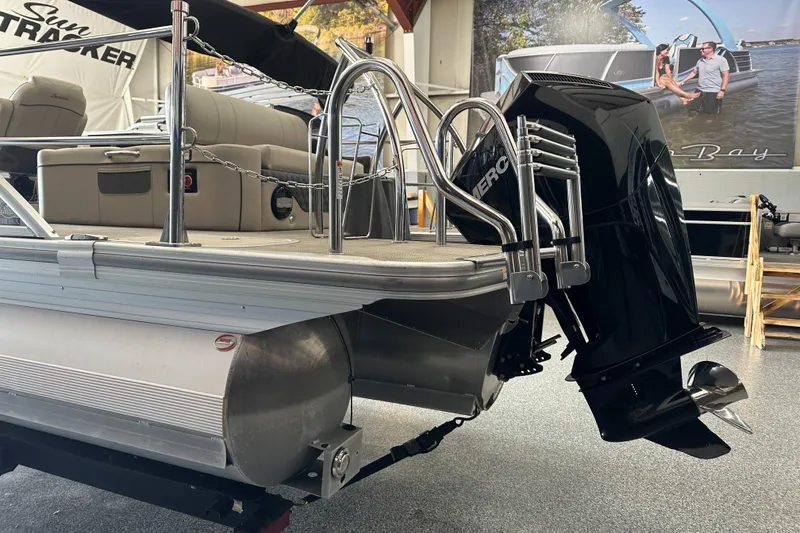 Slide: The Image of Interior of a 2020 Barletta L25UE pontoon boat with luxurious seating. - 9