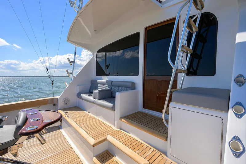 Slide: The Image of Viking 61 Reel King - Cockpit - 32