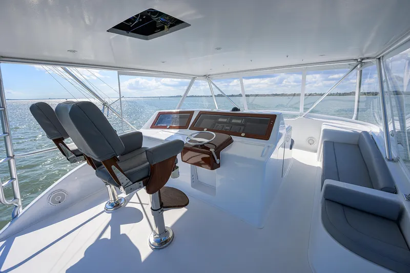 Slide: The Image of Viking 61 Reel King - Flybridge - 33