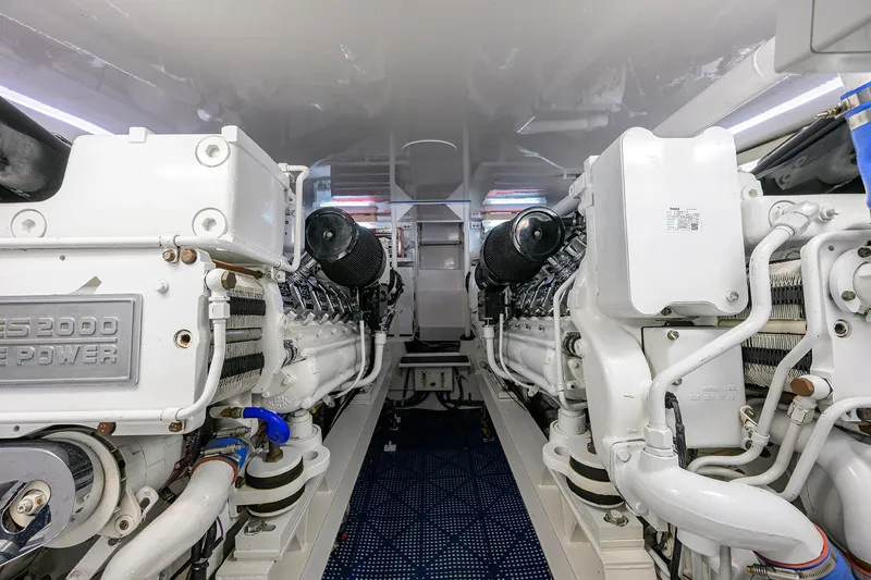 Slide: The Image of Viking 61 Reel King - Engine Room - 43