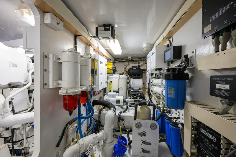 Slide: The Image of Viking 61 Reel King - Engine Room - 52