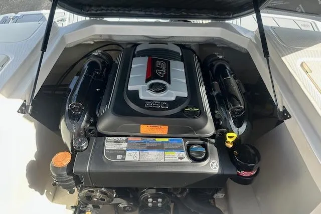 Slide: The Image of 2026 Chaparral 21 SSi boat engine compartment with powerful 4.5L engine. - 33