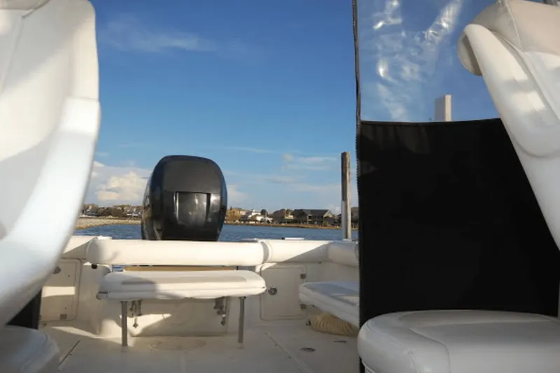 Slide: The Image of Boston Whaler 235 Conquest 2006 - 16