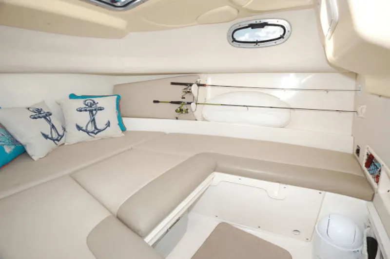 Slide: The Image of Boston Whaler 235 Conquest 2006 - 23