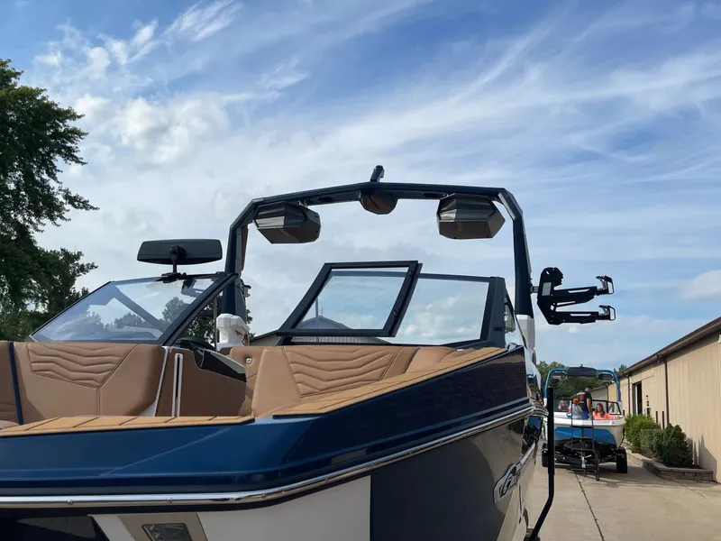 Slide: The Image of Nautique Super Air G21 2026 - 3