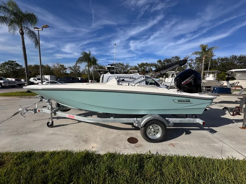 Slide: The Image of Boston Whaler 160 Super Sport 2026 - 0