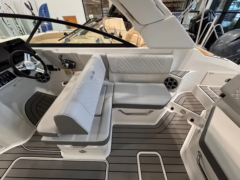 Slide: The Image of Sea Ray SDX 250 Outboard 2026 - 12