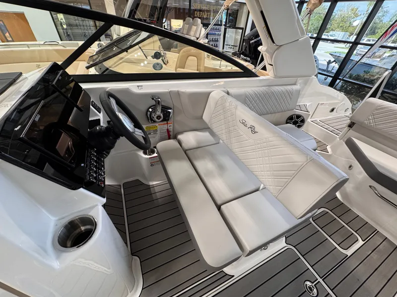 Slide: The Image of Sea Ray SDX 250 Outboard 2026 - 13