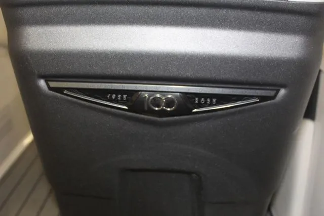 Slide: The Image of Nautique Super Air Nautique GS22 2025 - 18