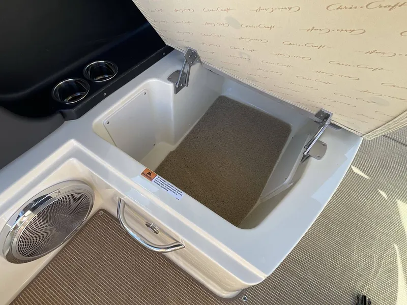 Slide: The Image of Chris-Craft 25 SPORTSTER WAKE SURF 2026 - 22