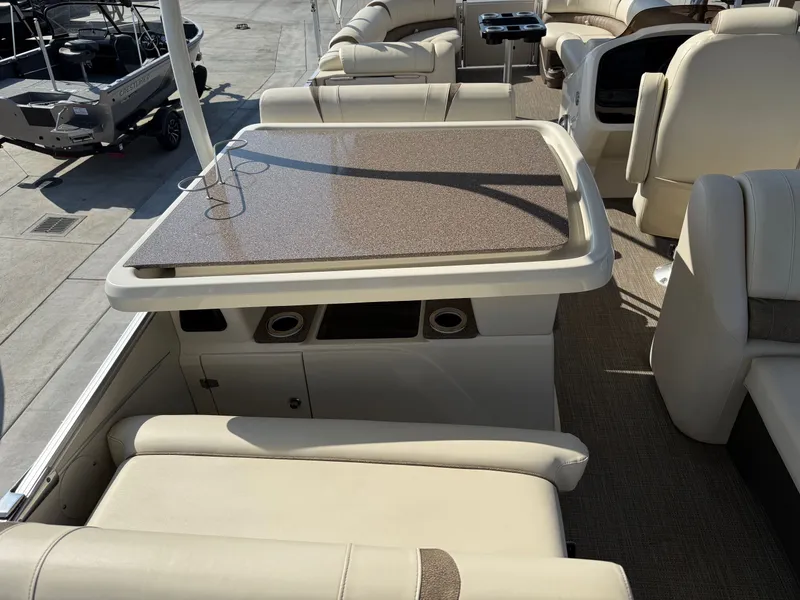 Slide: The Image of Avalon Catalina Platinum Entertainer Funship 27' w/ 250HP Suzuki 2022 - 9