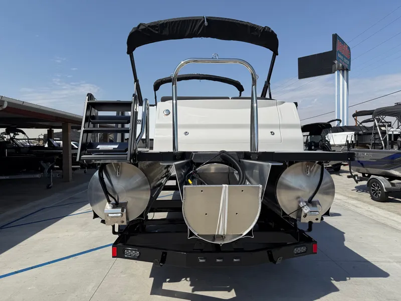 Slide: The Image of Avalon 25' Catalina platinum Elite Windshield w/ 250HP Mercury! 2026 - 4