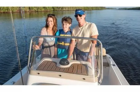 Slide: The Image of Pioneer 180 Islander 2021 - 14