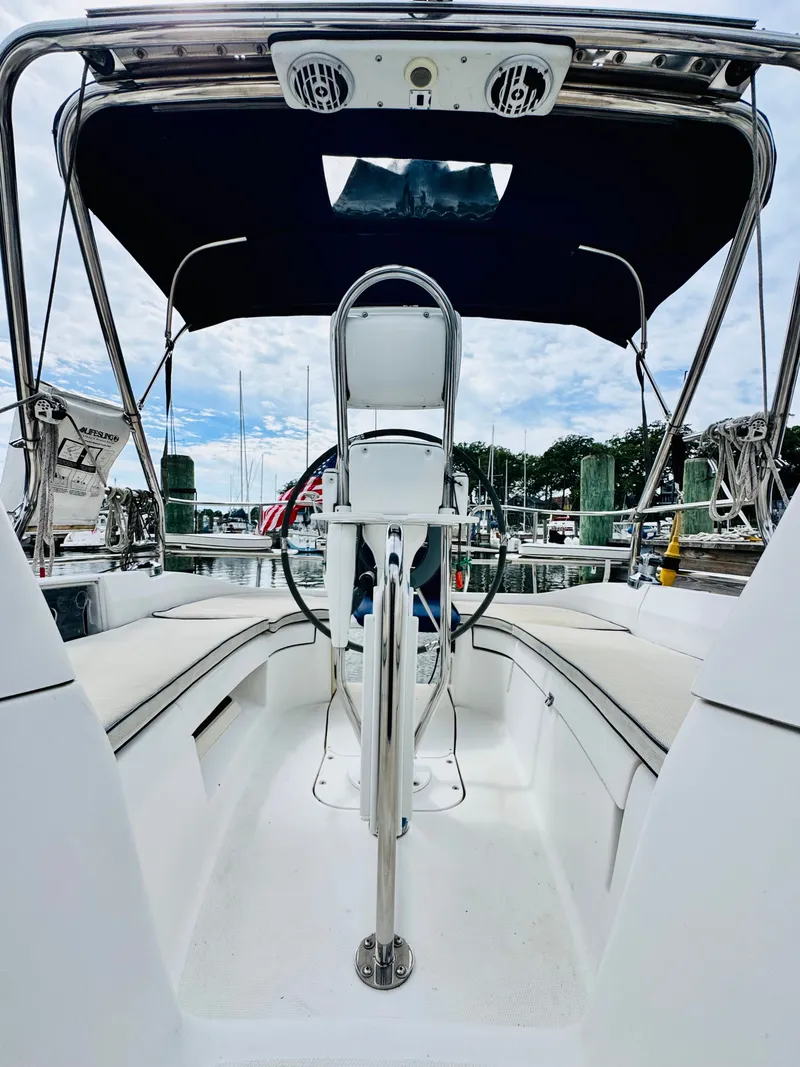 Slide: The Image of Hunter 33 2006 - 14