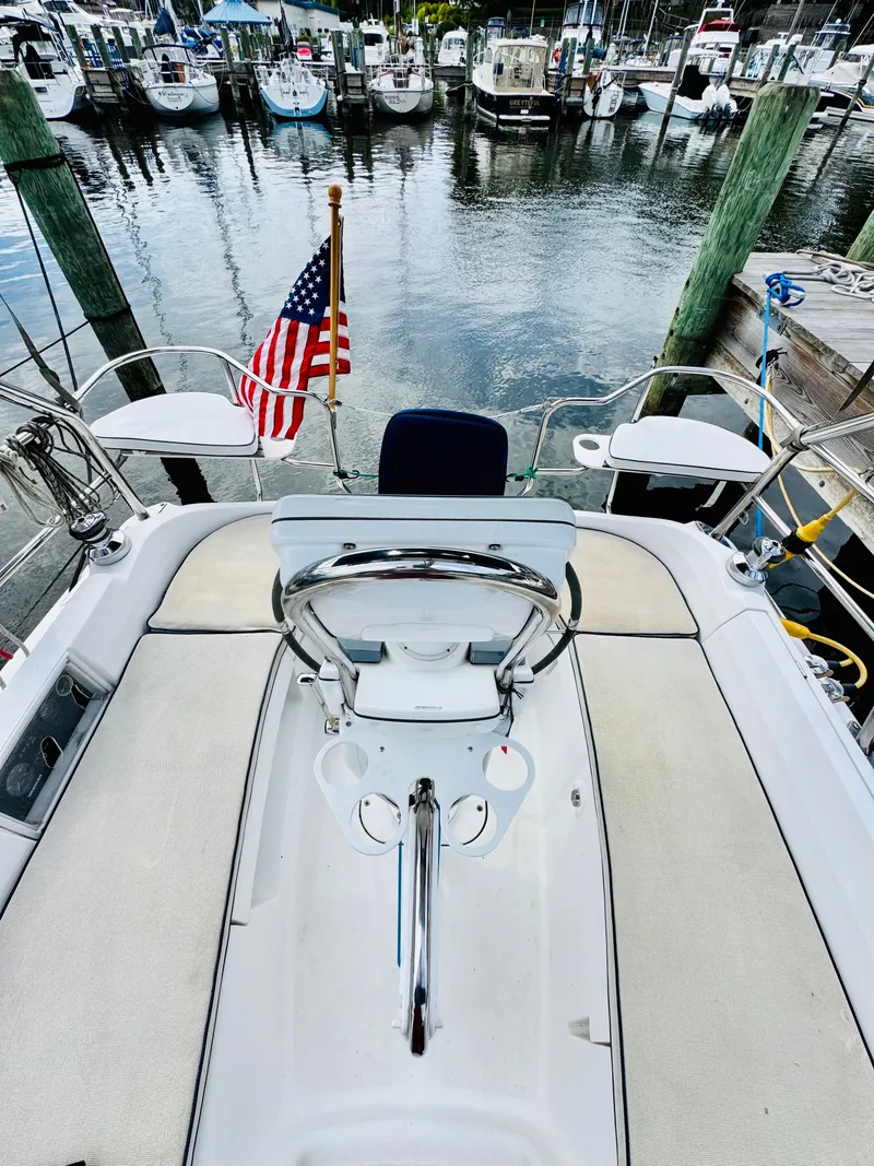 Slide: The Image of Hunter 33 2006 - 18