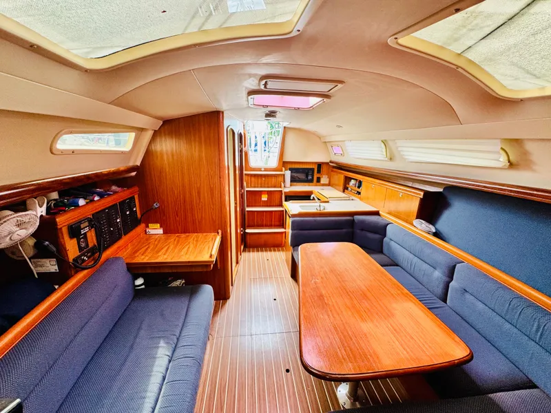 Slide: The Image of Hunter 33 2006 - 2